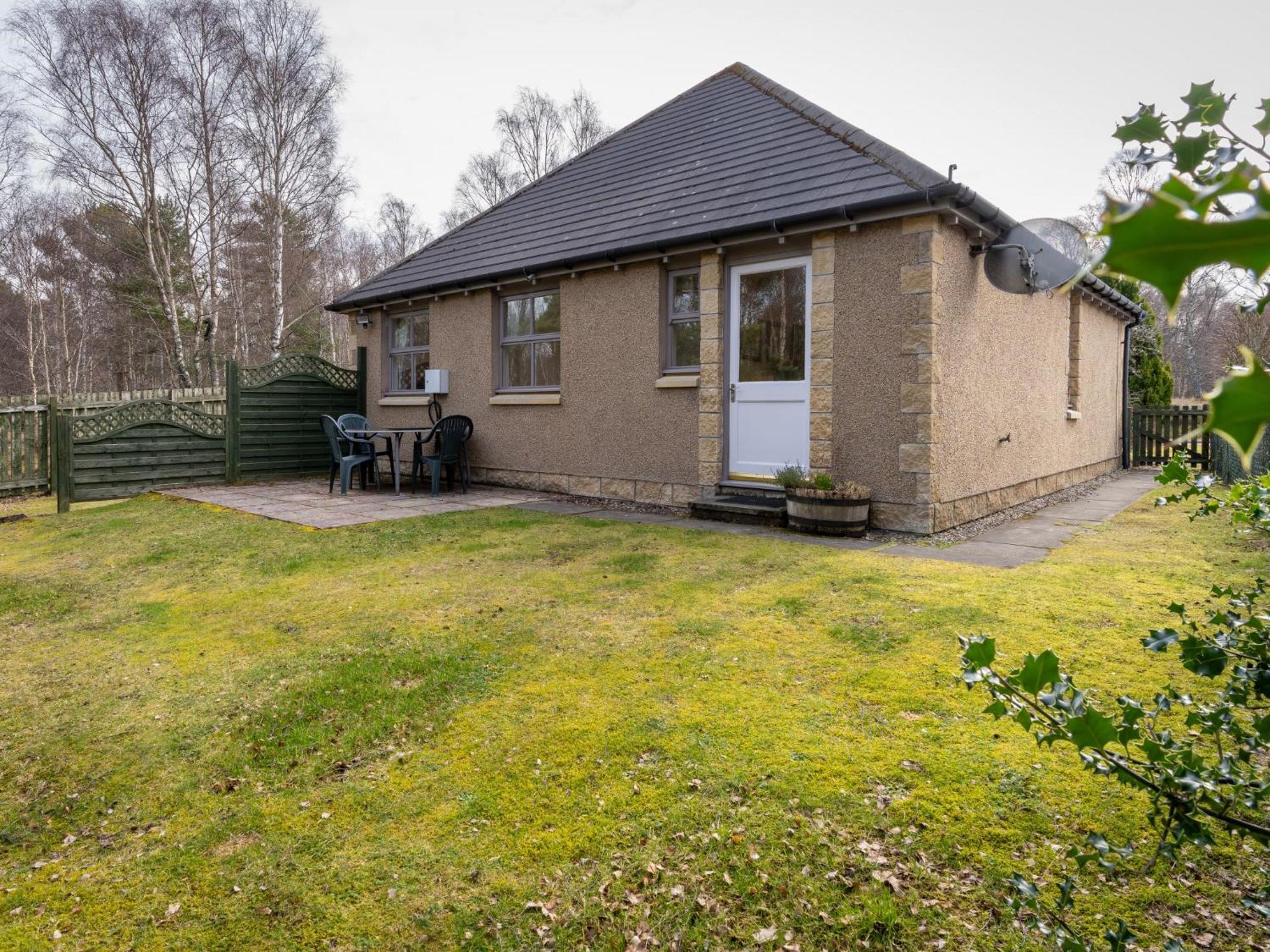 Holiday Home Falcon Lodge By Interhome Aviemore Exterior foto